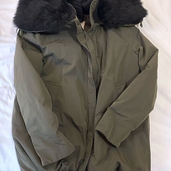 Moncler down Jacket with fur trim collar size XS - Picture 8 of 10